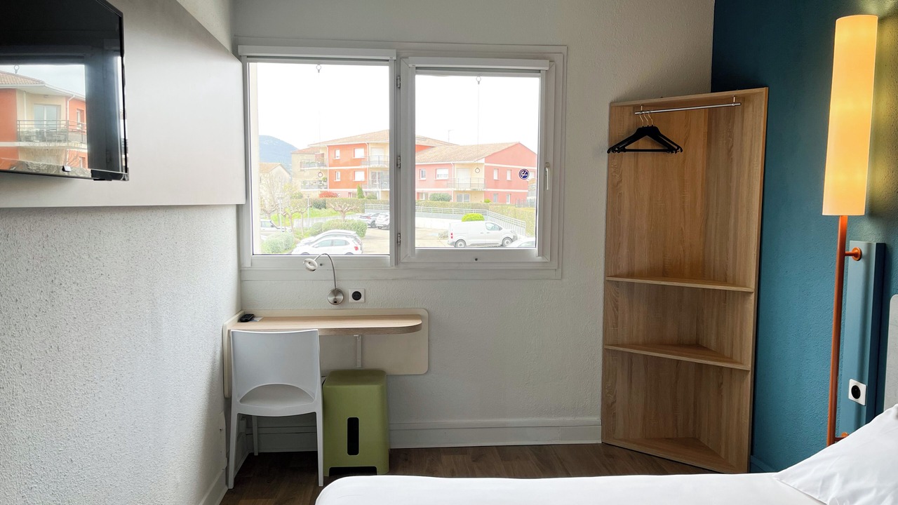 Photo of Bedroom in Saint-Christol-Les-Ales