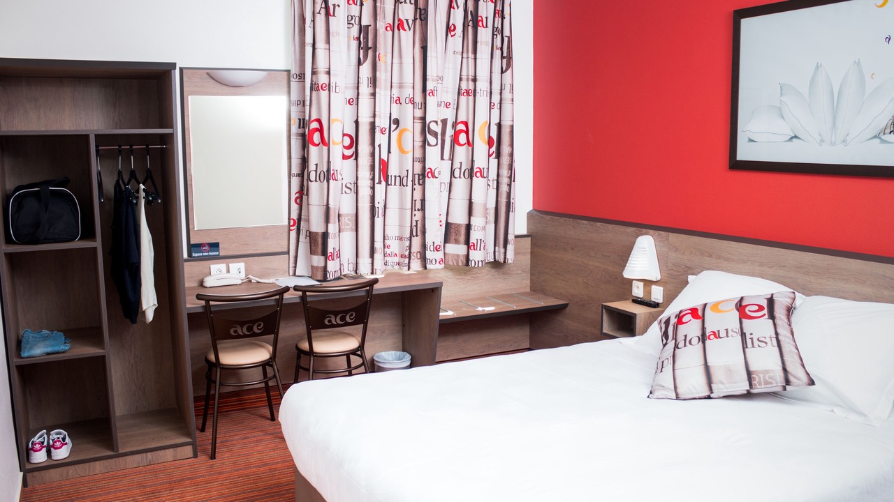 Photo of Bedroom in Saint-Contest