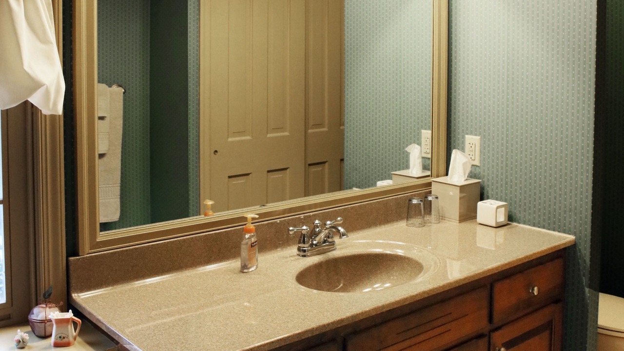 Photo of Bathroom in Willow Street