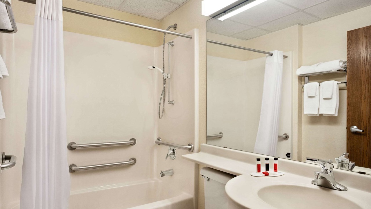 Photo of Bathroom in Fort Scott