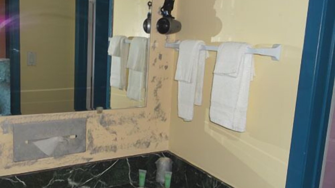 Photo of Bathroom in Haileybury