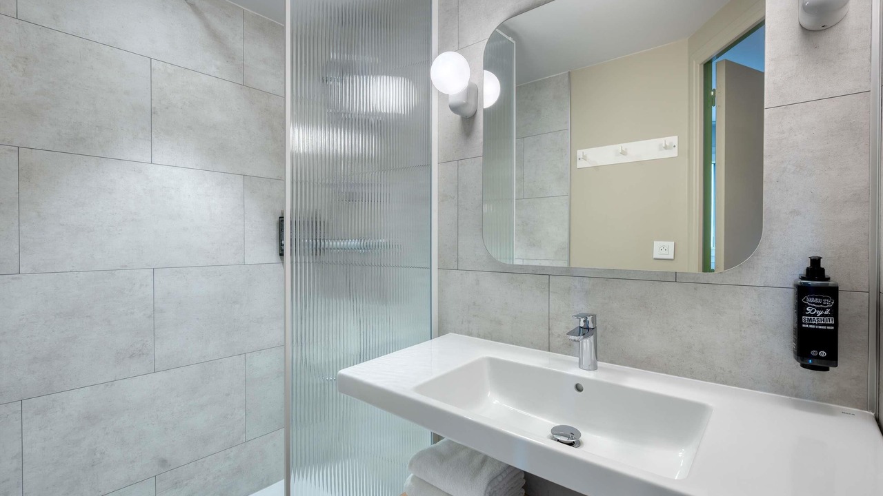 Photo of Bathroom in Chevilly-Larue