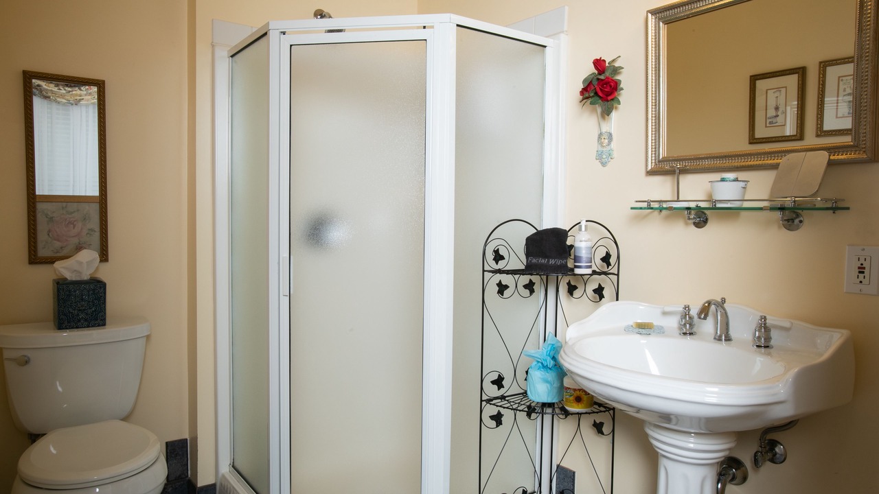 Photo of Bathroom in Neffsville