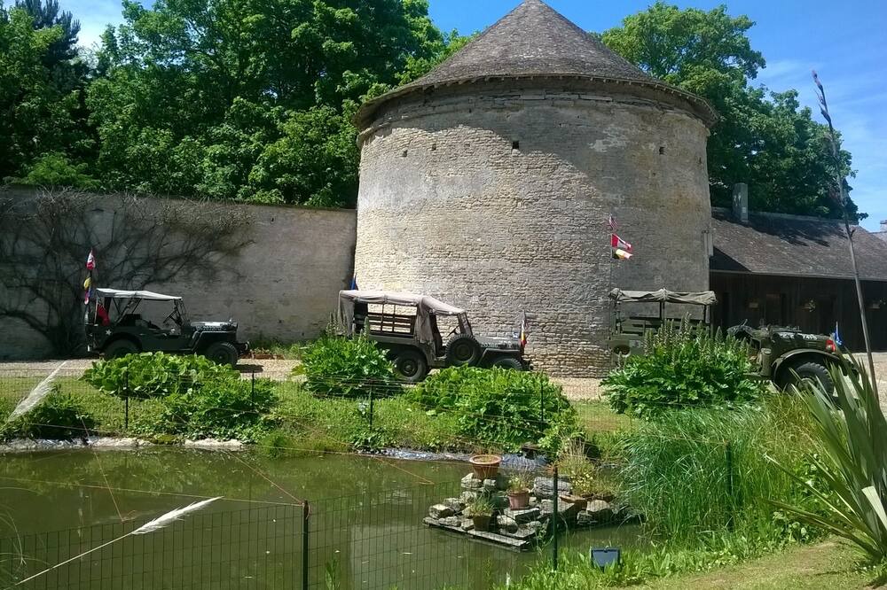 Photo of Outdoor in Bernieres-sur-Mer