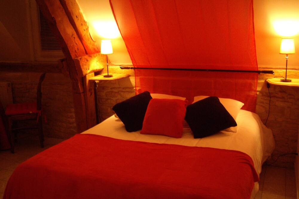 Photo of Bedroom in Bernieres-sur-Mer