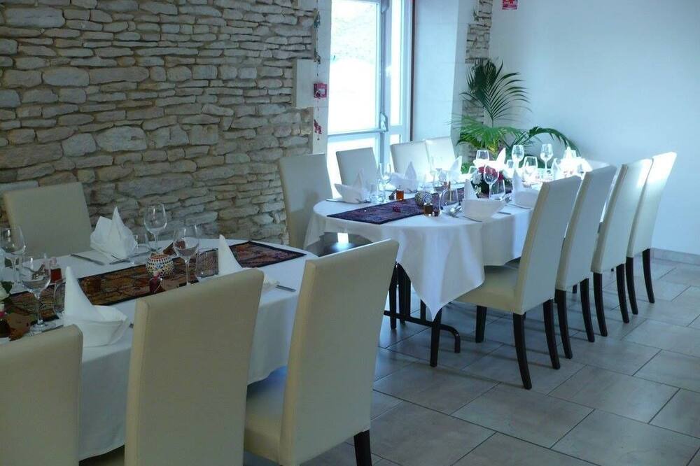 Photo of Others in Bernieres-sur-Mer