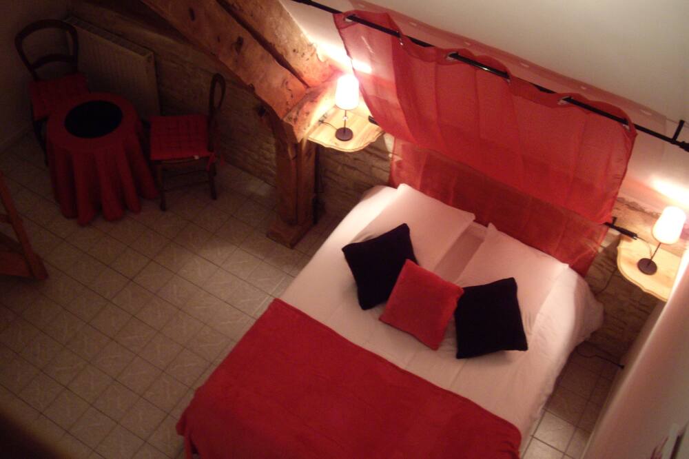 Photo of Bedroom in Bernieres-sur-Mer