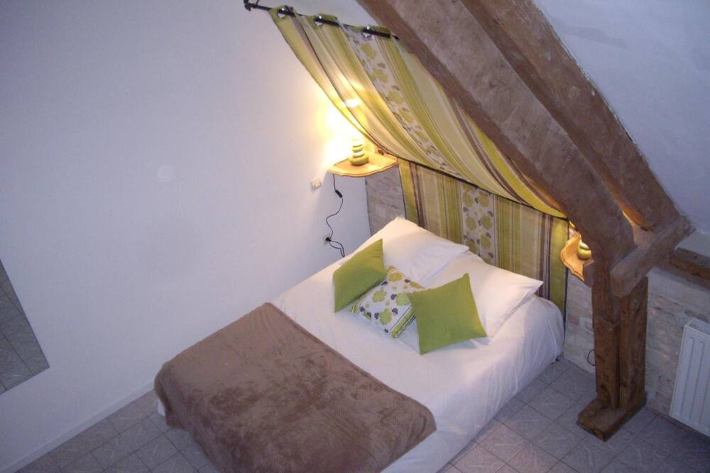 Photo of Bedroom in Bernieres-sur-Mer