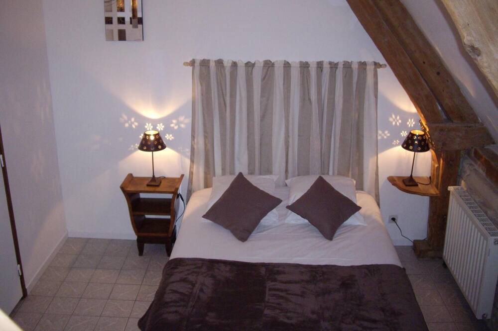 Photo of Bedroom in Bernieres-sur-Mer