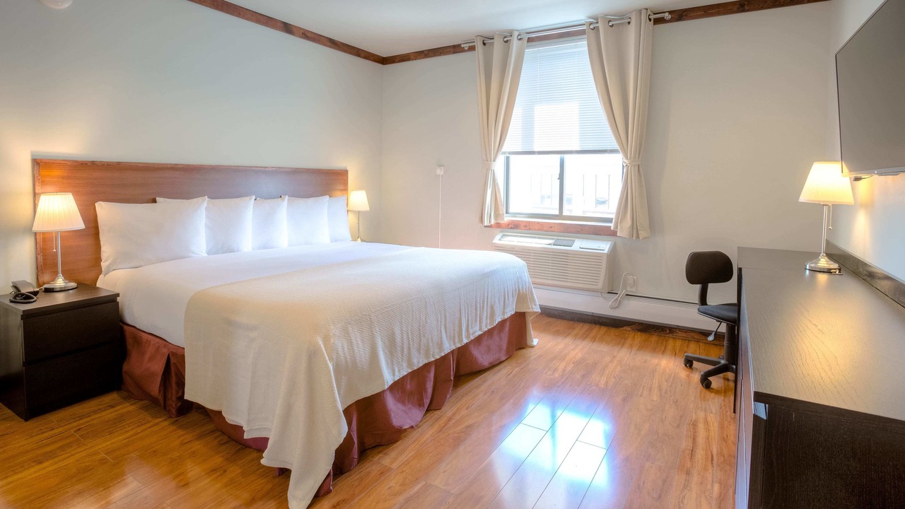 Photo of Bedroom in Hunters Point