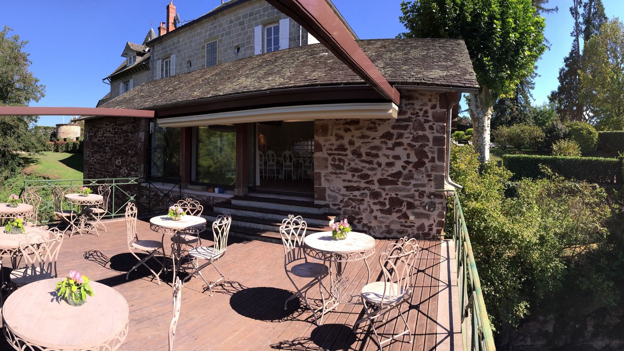 Photo of Patio Balcony in Saint-Pantaleon-de-Larche