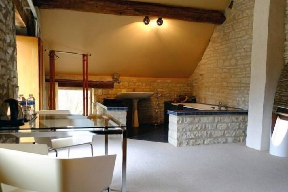 Photo of Bedroom in Sainte-Vertu