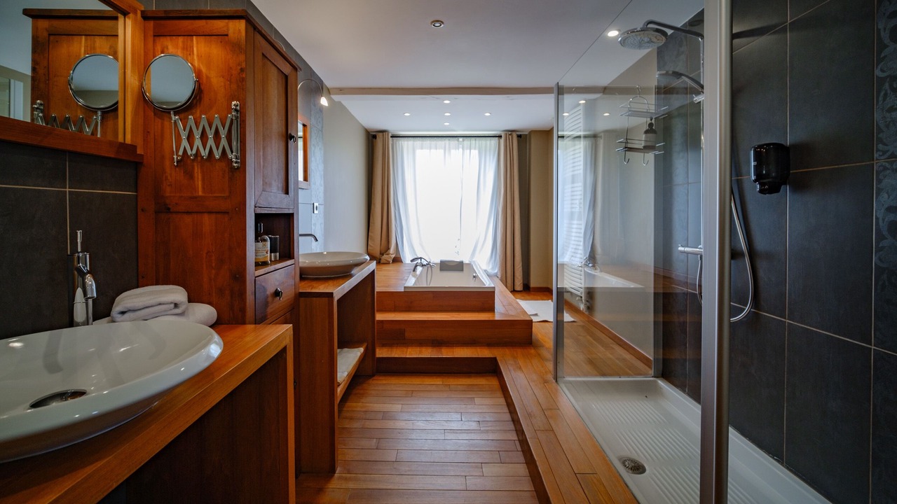 Photo of Bathroom in La Pommeraye