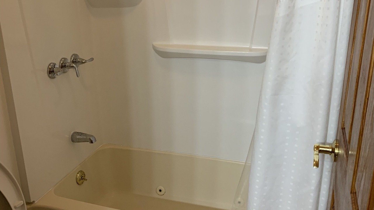 Photo of Bathroom in Arthur