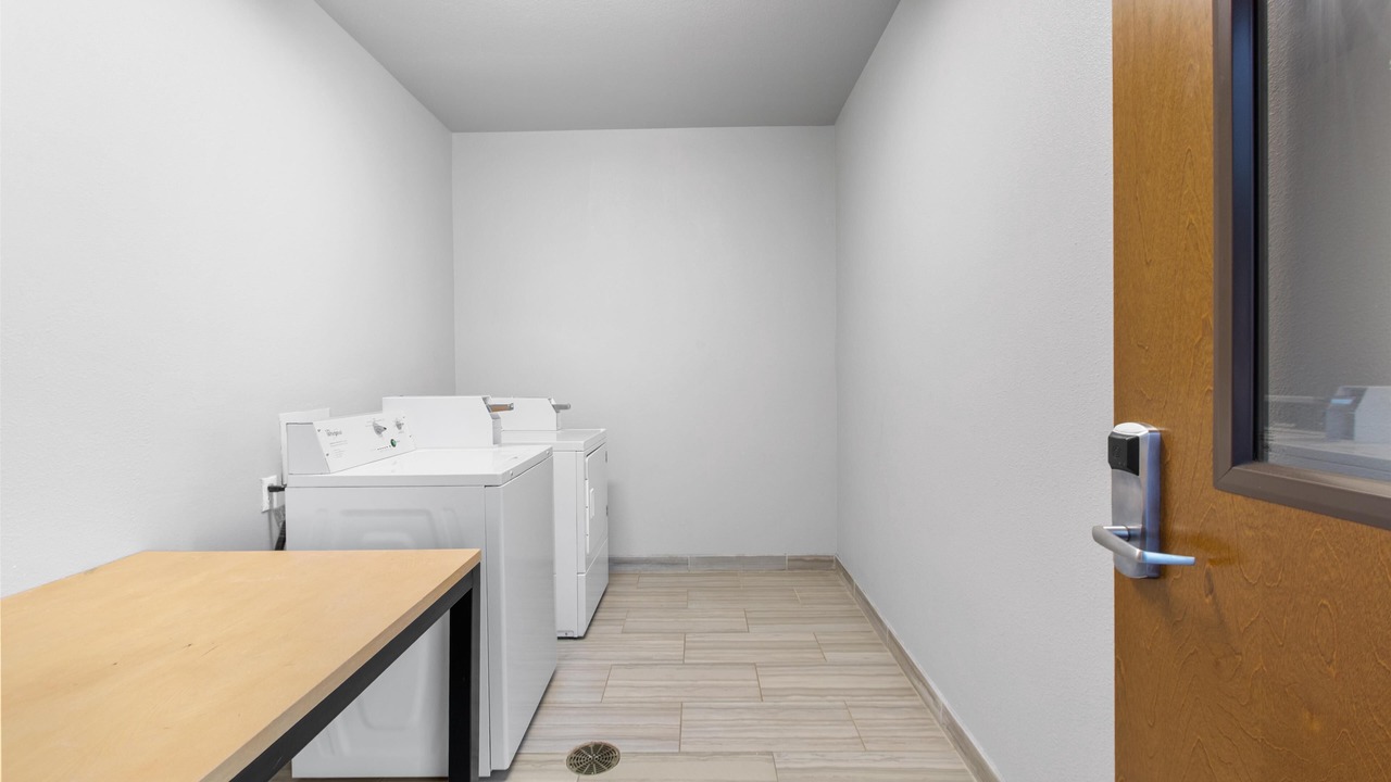 Photo of Bedroom in Walker