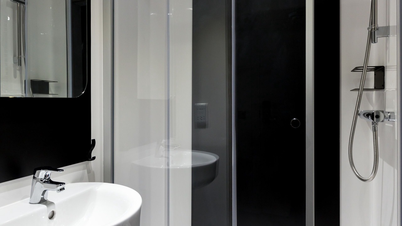 Photo of Bathroom in Hackney Central