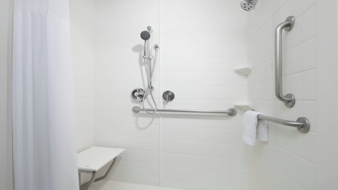Photo of Bathroom in Forest Crest