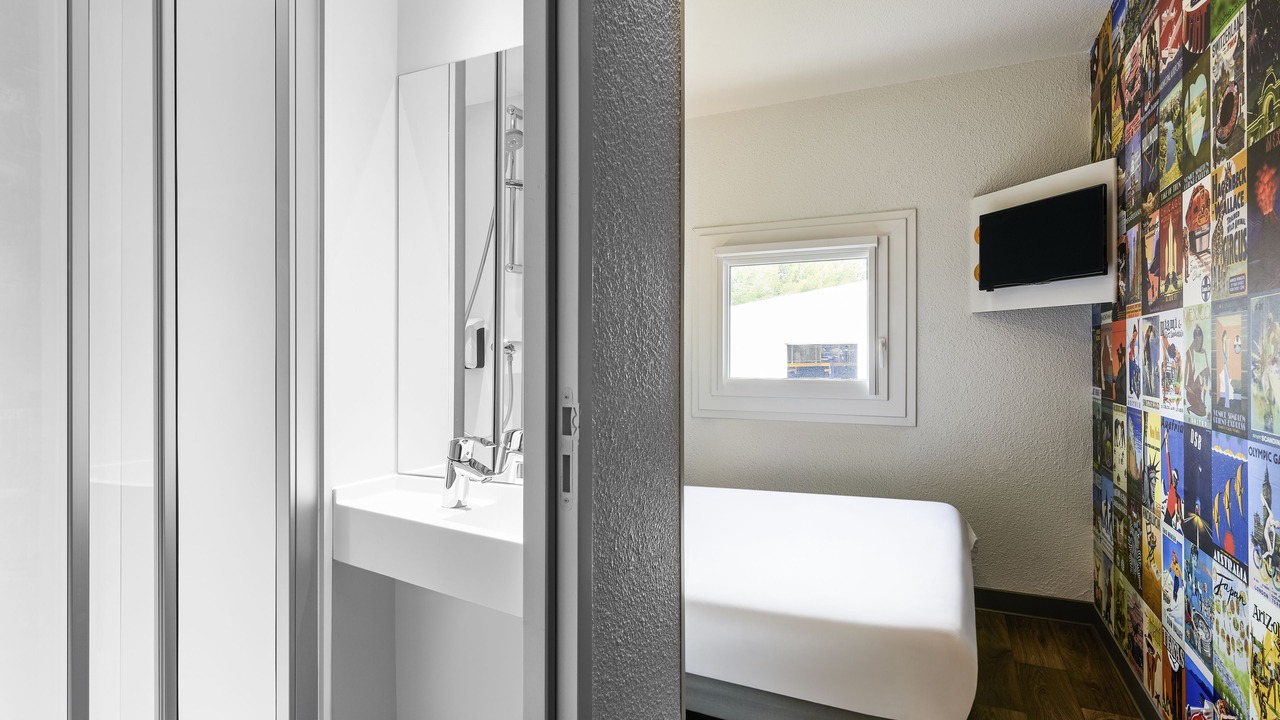 Photo of Bathroom in Flers-Bourg