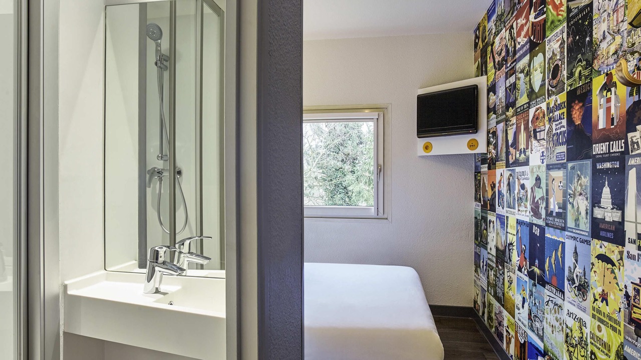 Photo of Bathroom in Flers-Bourg