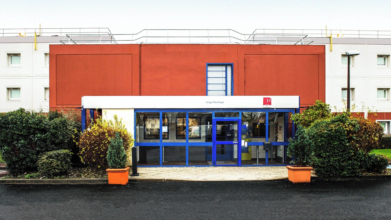 Photo of Outdoor in Cergy