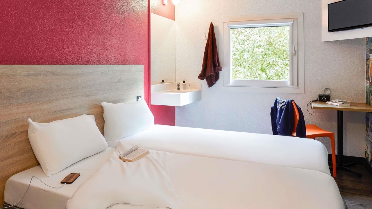 Photo of Bedroom in Courcouronnes