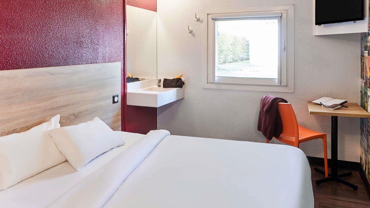 Photo of Bedroom in Les Ulis