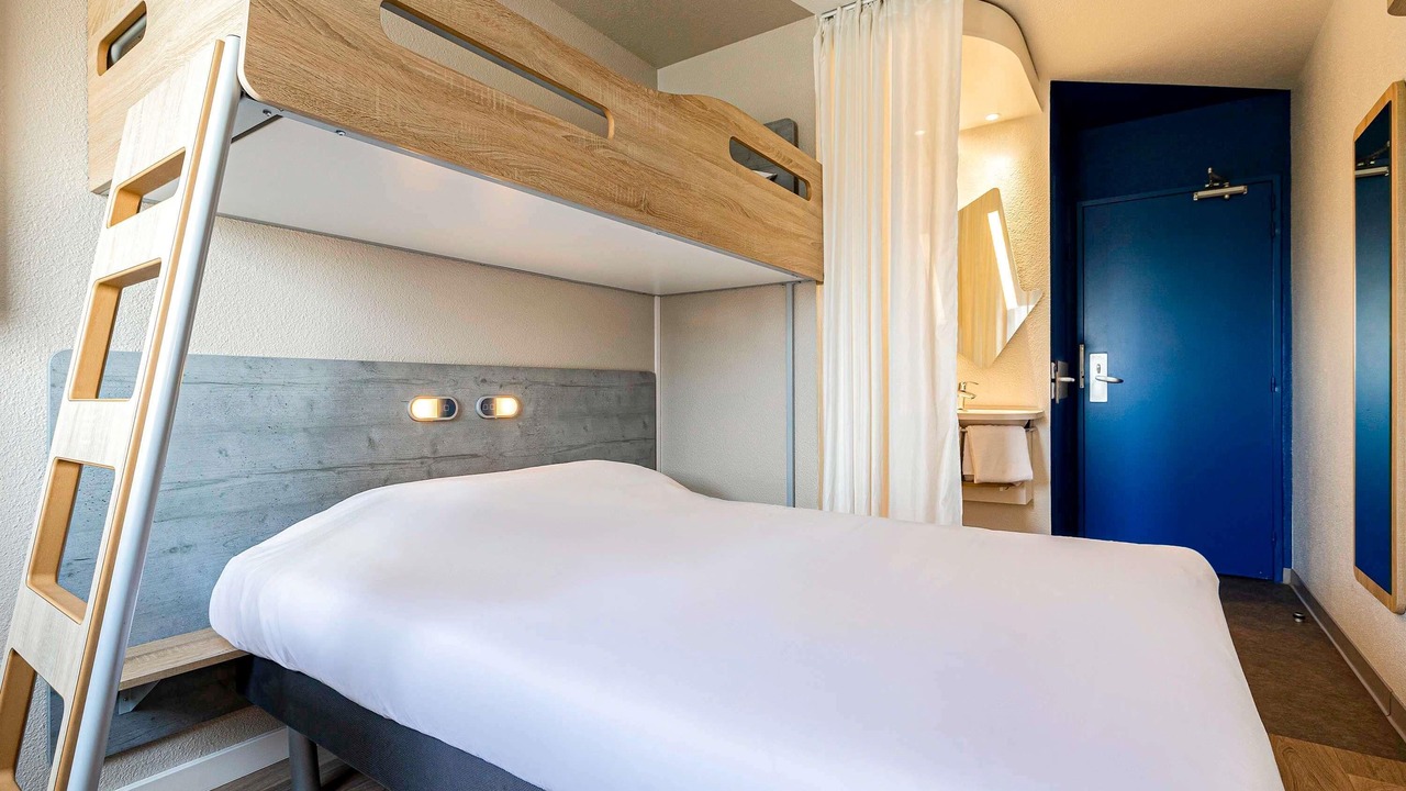 Photo of Bedroom in Le Kremlin-Bicetre