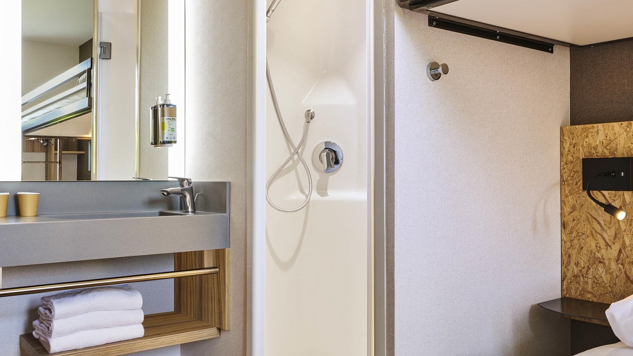 Photo of Bedroom in Quartier de la Chapelle