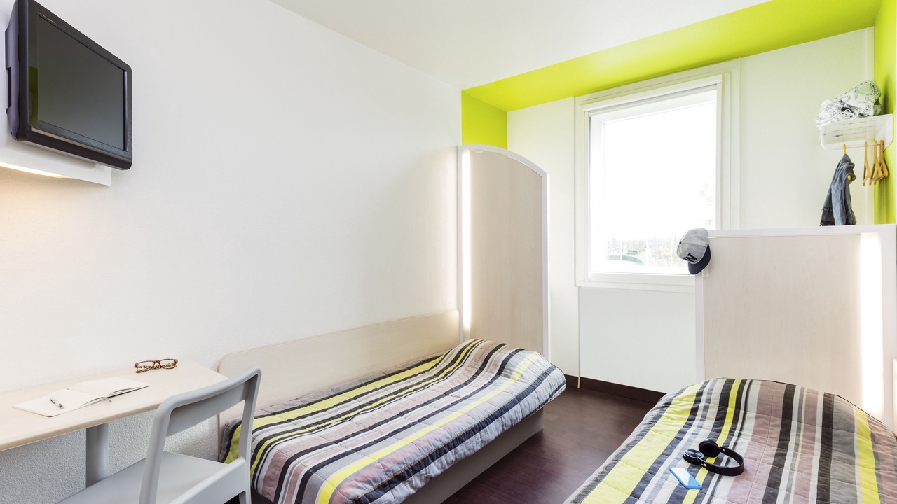 Photo of Bedroom in Gap