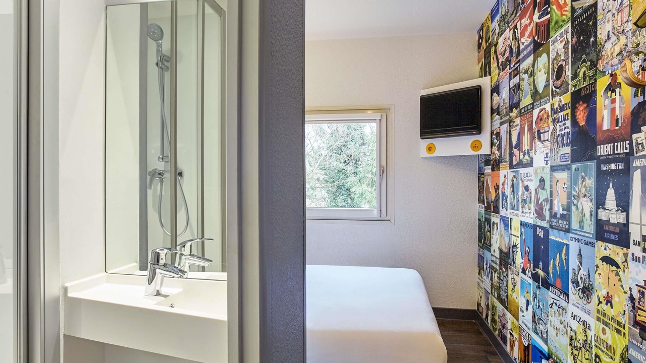 Photo of Bathroom in Gonfreville-l'Orcher