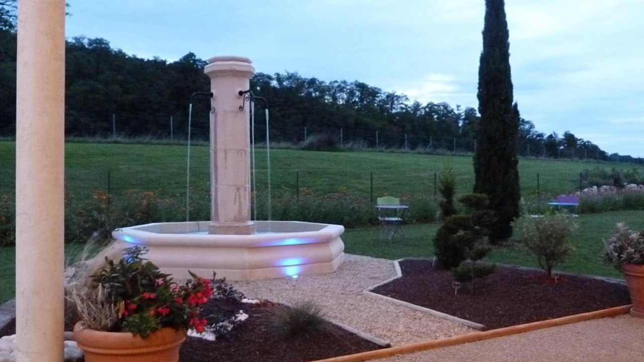 Photo of Outdoor in Tournus