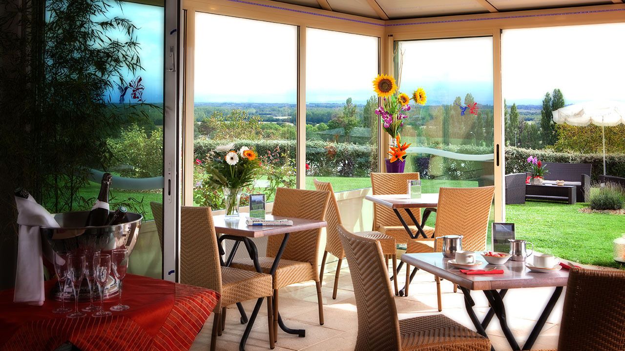 Photo of Others in Tournus