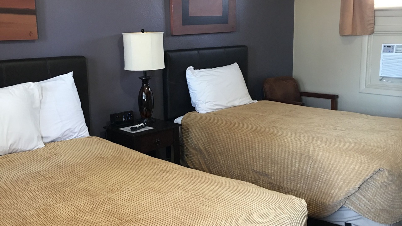 Photo of Bedroom in Alma