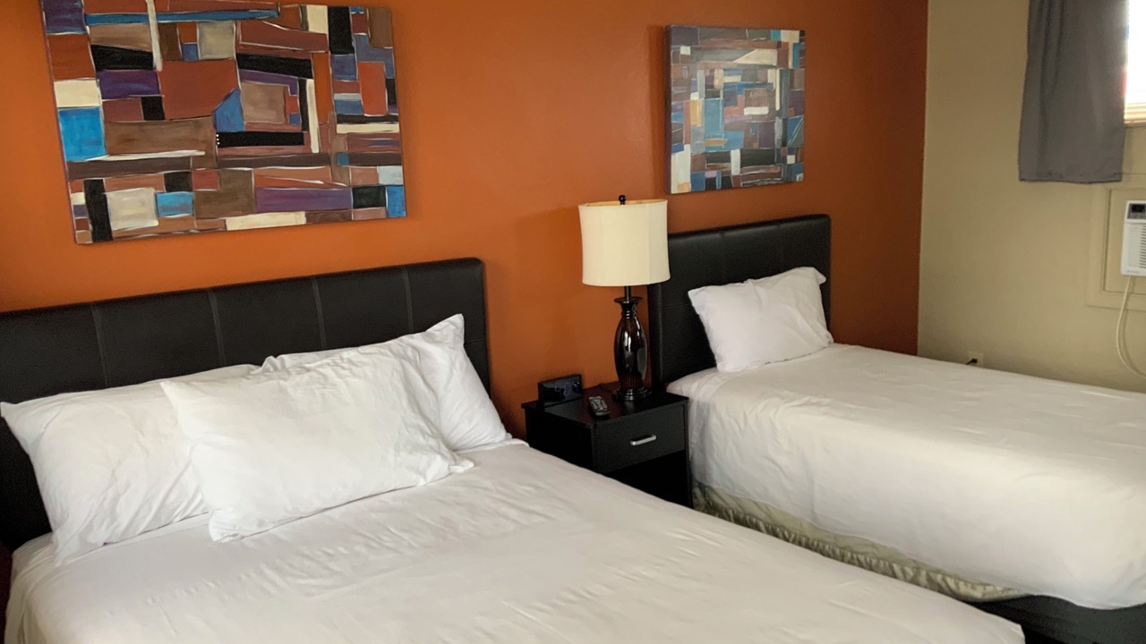 Photo of Bedroom in Alma