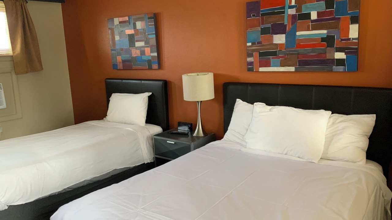 Photo of Bedroom in Alma
