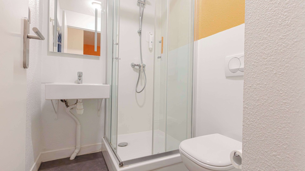 Photo of Bathroom in Plaisir