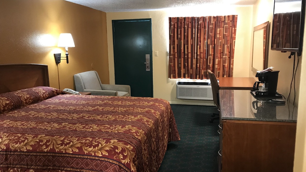 Photo of Bedroom in Weatherford
