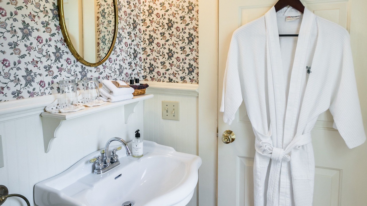 Photo of Bathroom in Appomattox