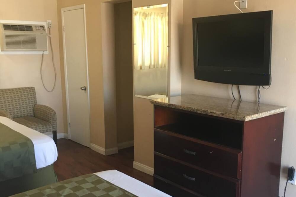 Photo of Bedroom in El Cajon