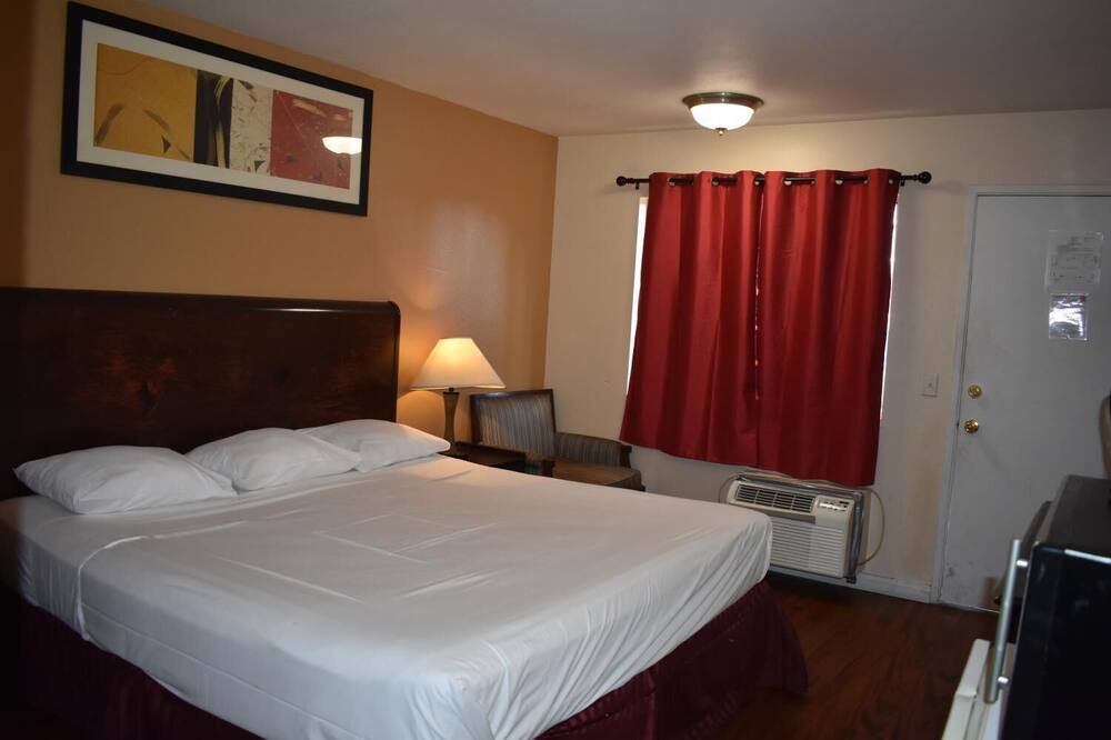 Photo of Bedroom in El Cajon
