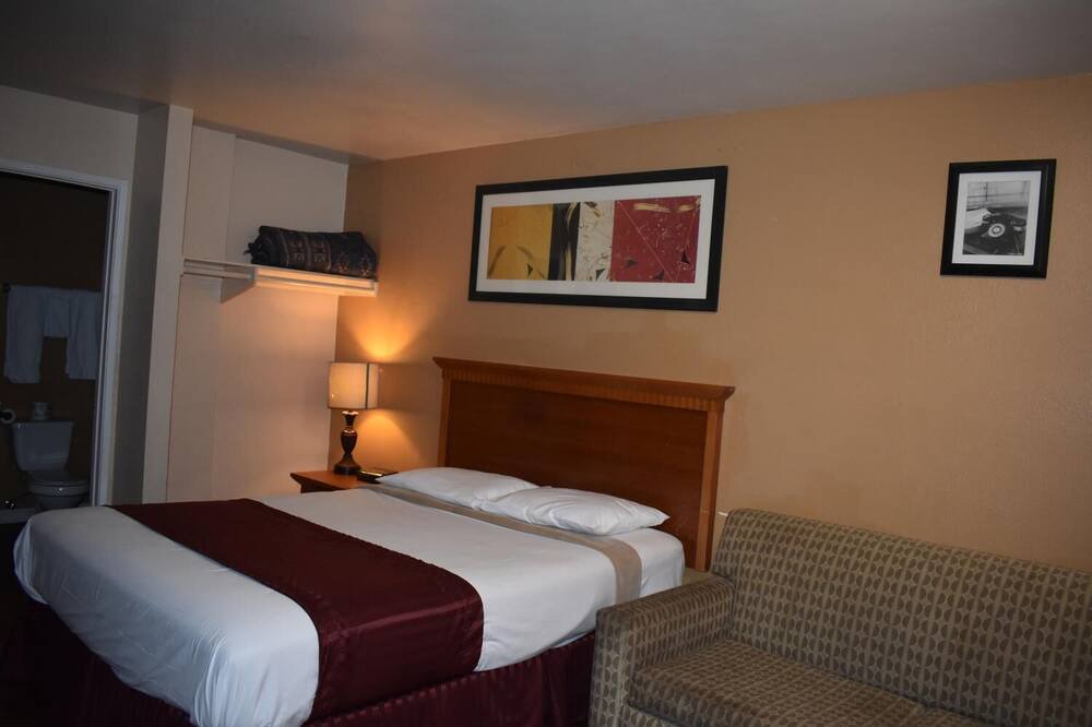 Photo of Bedroom in El Cajon