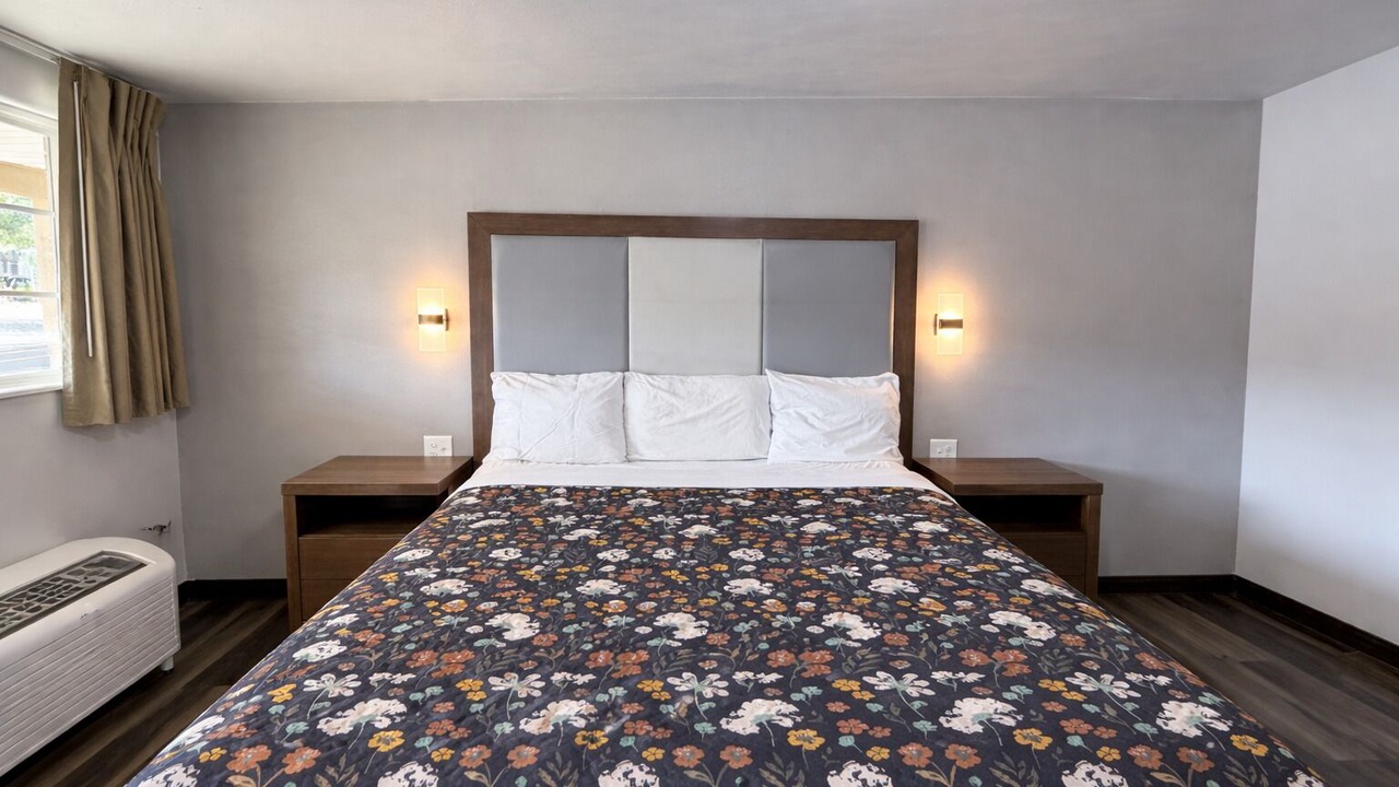 Photo of Bedroom in Paris