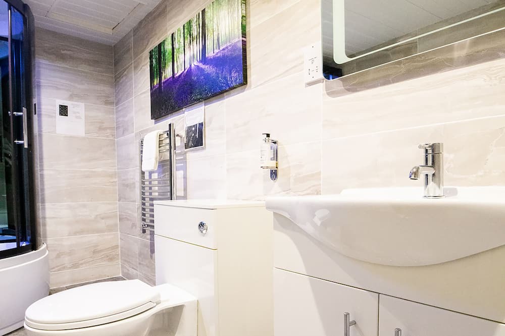 Photo of Bathroom in Lochearnhead