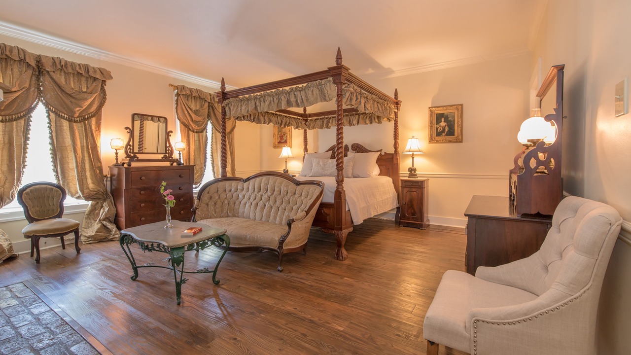 Photo of Livingroom in Natchez