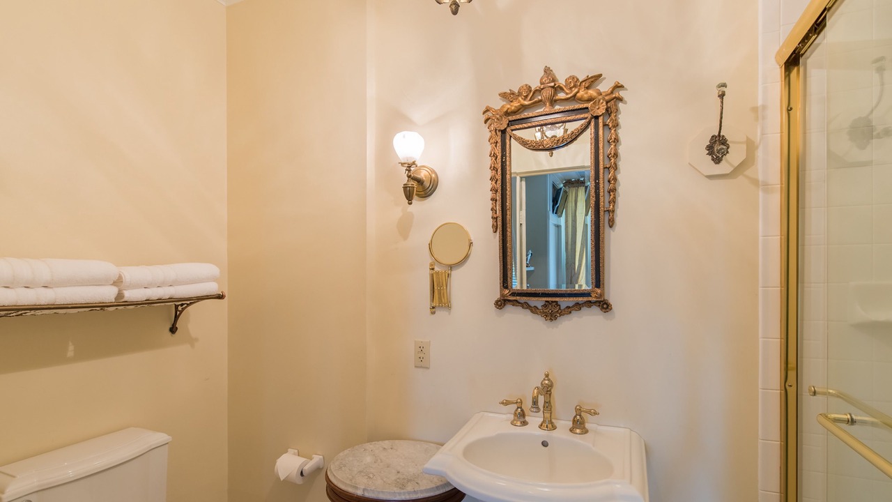 Photo of Bathroom in Natchez