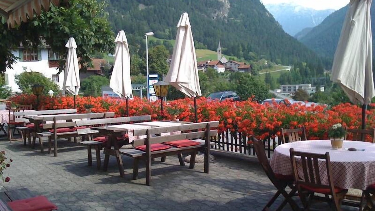 Photo of Patio Balcony in Filisur