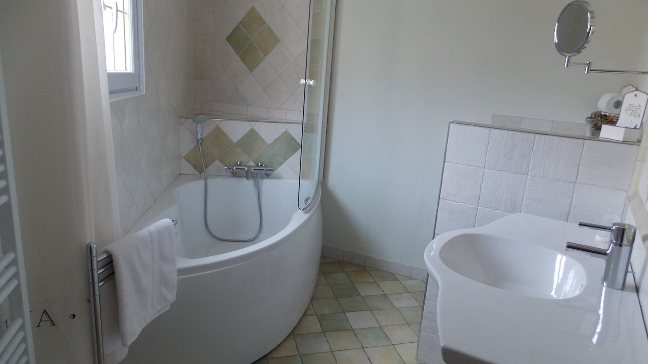 Photo of Bathroom in Bagnols-en-Foret