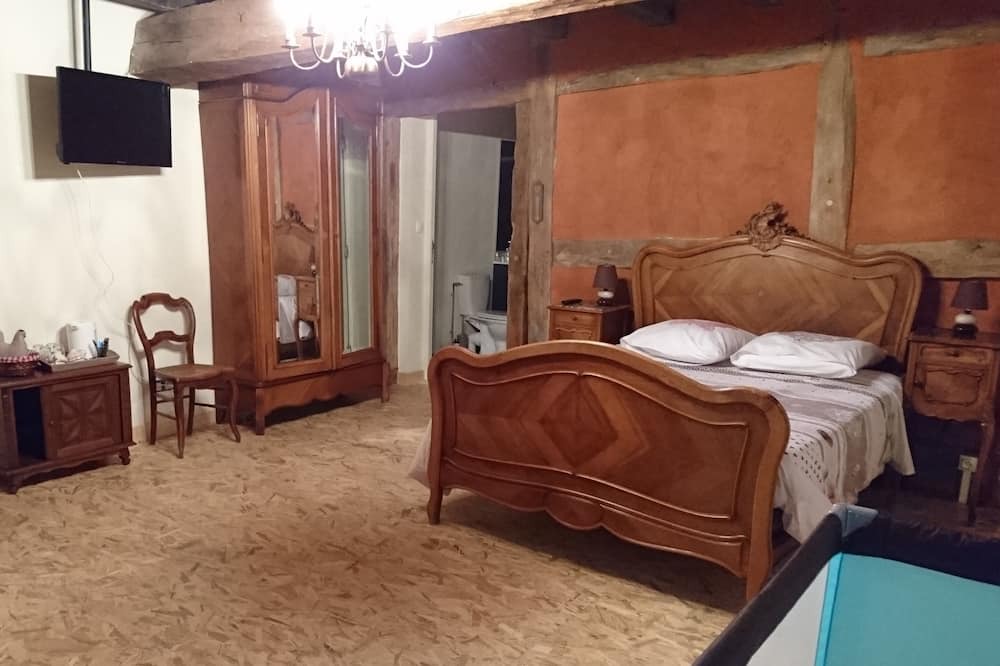 Photo of Bedroom in Curciat-Dongalon