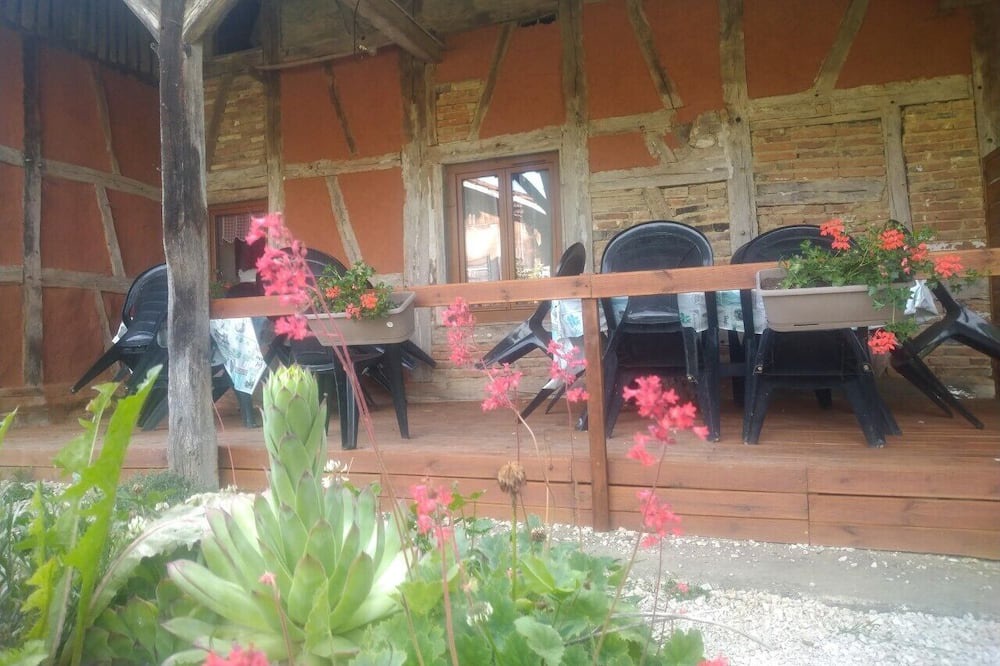 Photo of Outdoor in Curciat-Dongalon