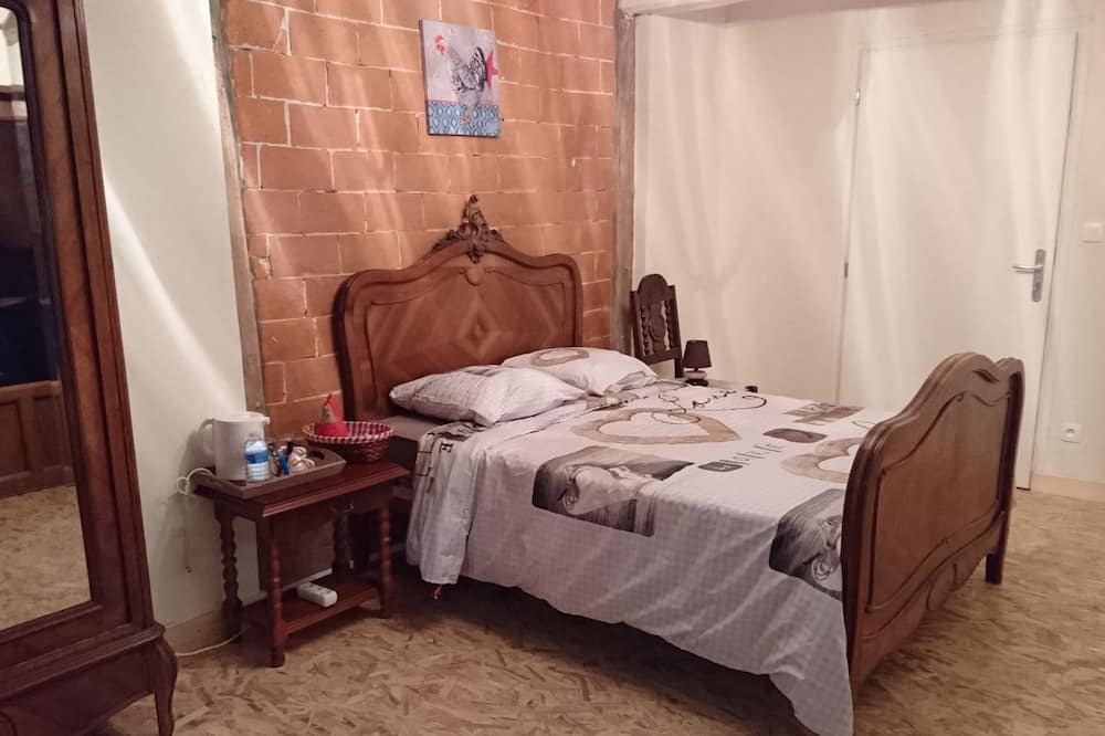 Photo of Bedroom in Curciat-Dongalon